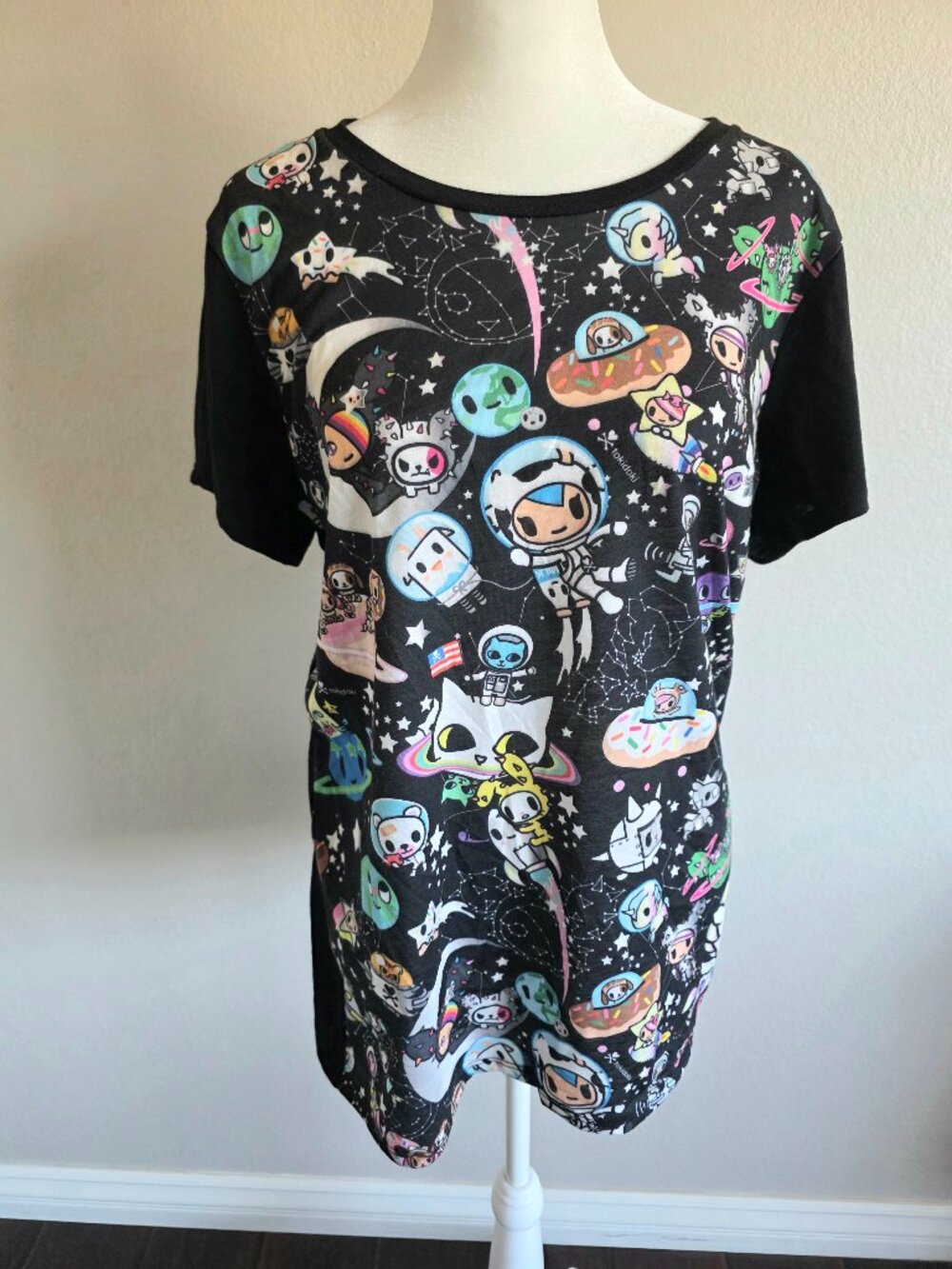 Hot Topic Tokidoki Size XL Space Print T-Shirt Tee Black Short Sleeve Vintage